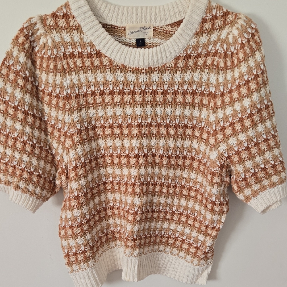 Universal Thread Tan and Cream Knit Sweater